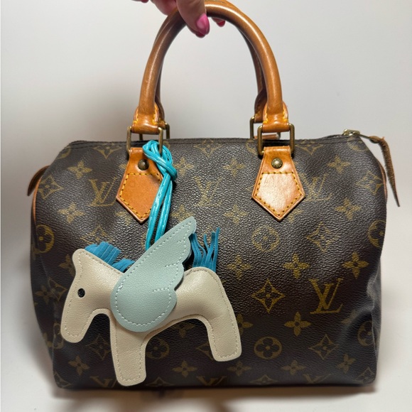 Blue Two-Tone Pegasus Horse Bag Charm Keychain – PU Vegan Leather - Picture 1 of 4